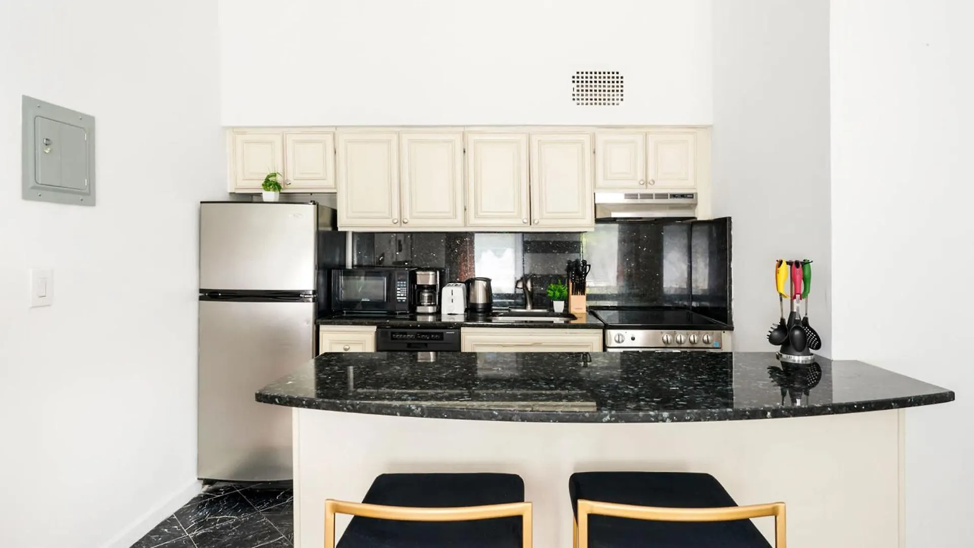 Apartamento 26-2B Gramercy Large 1Br Wd In Unit Courtyard Nova Iorque